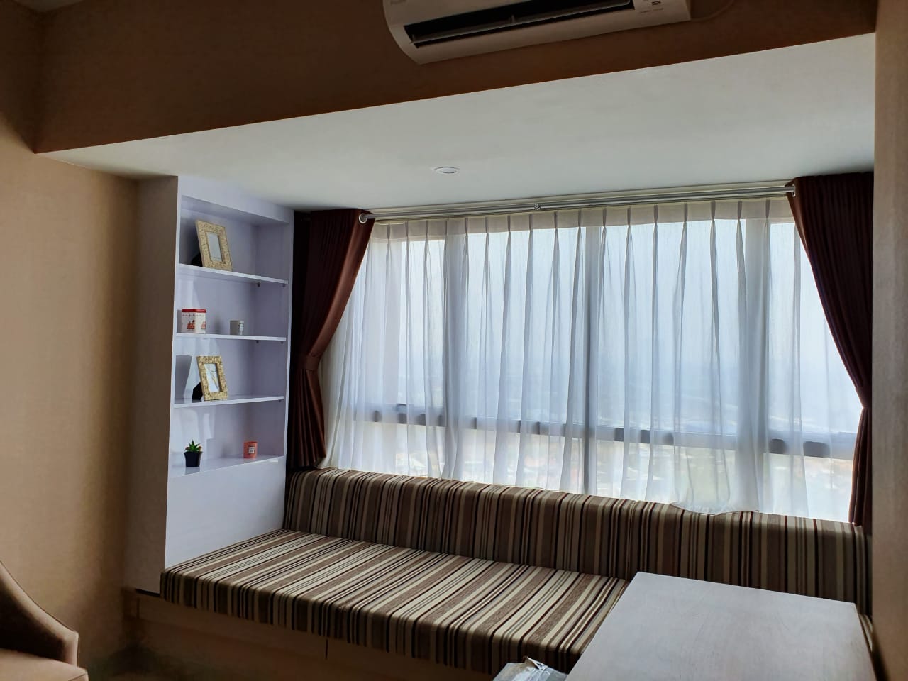 Eai. Apartemen Disewakan di Orange County Lippo Cikarang